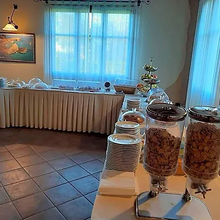 Belvedere Hotel 3*